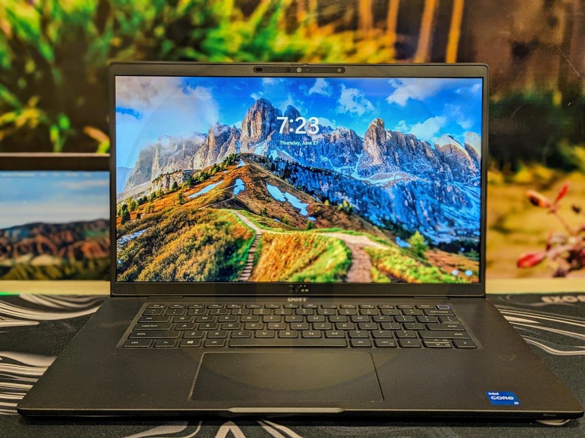 Dell Latitude 7520 Core i5-1135G7 Laptop | 15.6-Inch | 16GB | 256GB SSD
