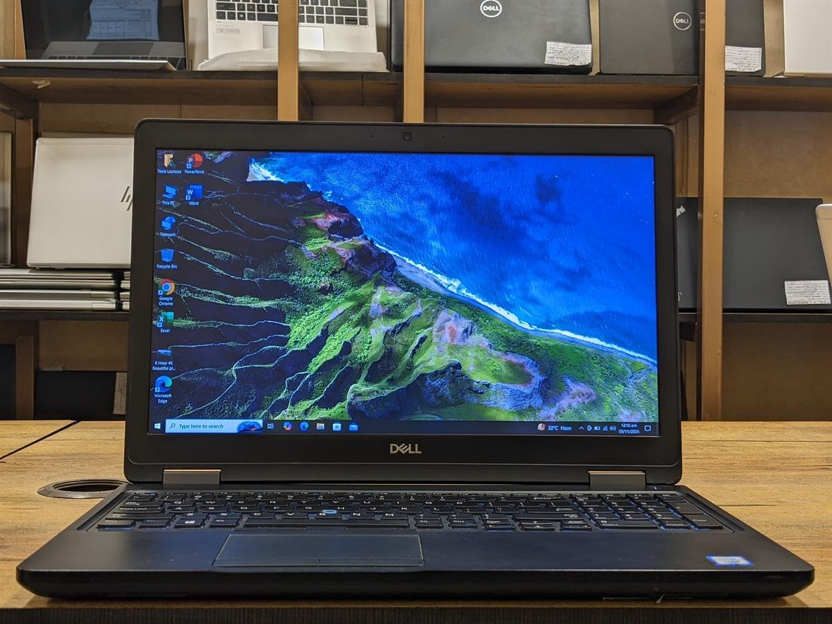 Dell Precision 3530 Xeon E-2176M Laptop